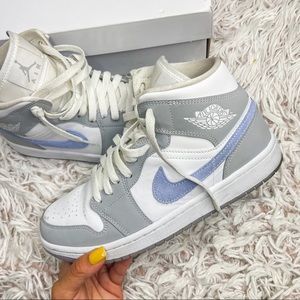 Jordan 1 Mid Aluminum/Wolf Grey